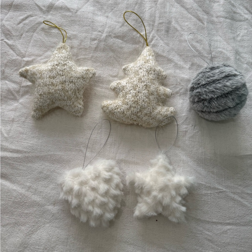 Knitted and Fluffy Christmas Ornaments